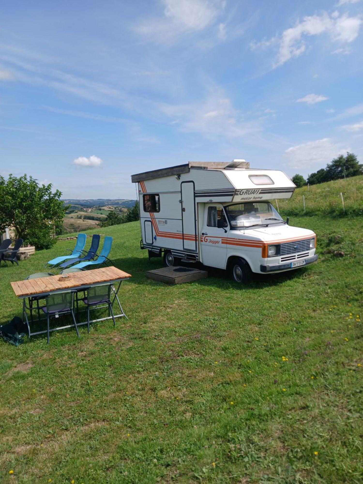 Camping Car Vintage Saint-Barthelemy-le-Plain Extérieur photo